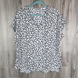Pixi + Ivy Women Leopard Animal Print V-Neck Blouse White Black Small T4857-S